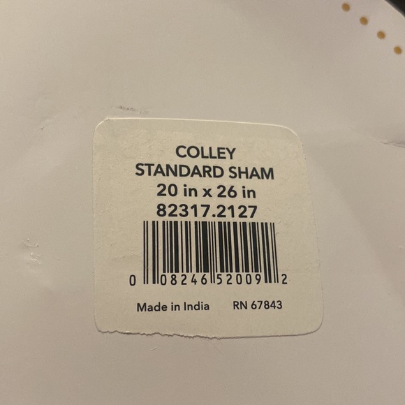 Carol & Frank
Colley Standard Sham 20” x 26” NWT - Picture 6 of 6